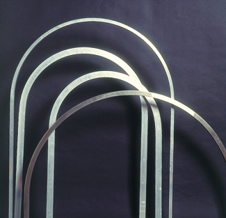 Alluminio centinato in varie tipologie di arco