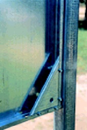 Posizionamento dei fori per il fissaggio a muro