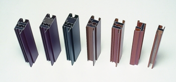 Esploso di profili per realizzare infissi in alluminio