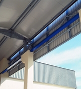 Particolare degli agganci della fascionatura perimetrale